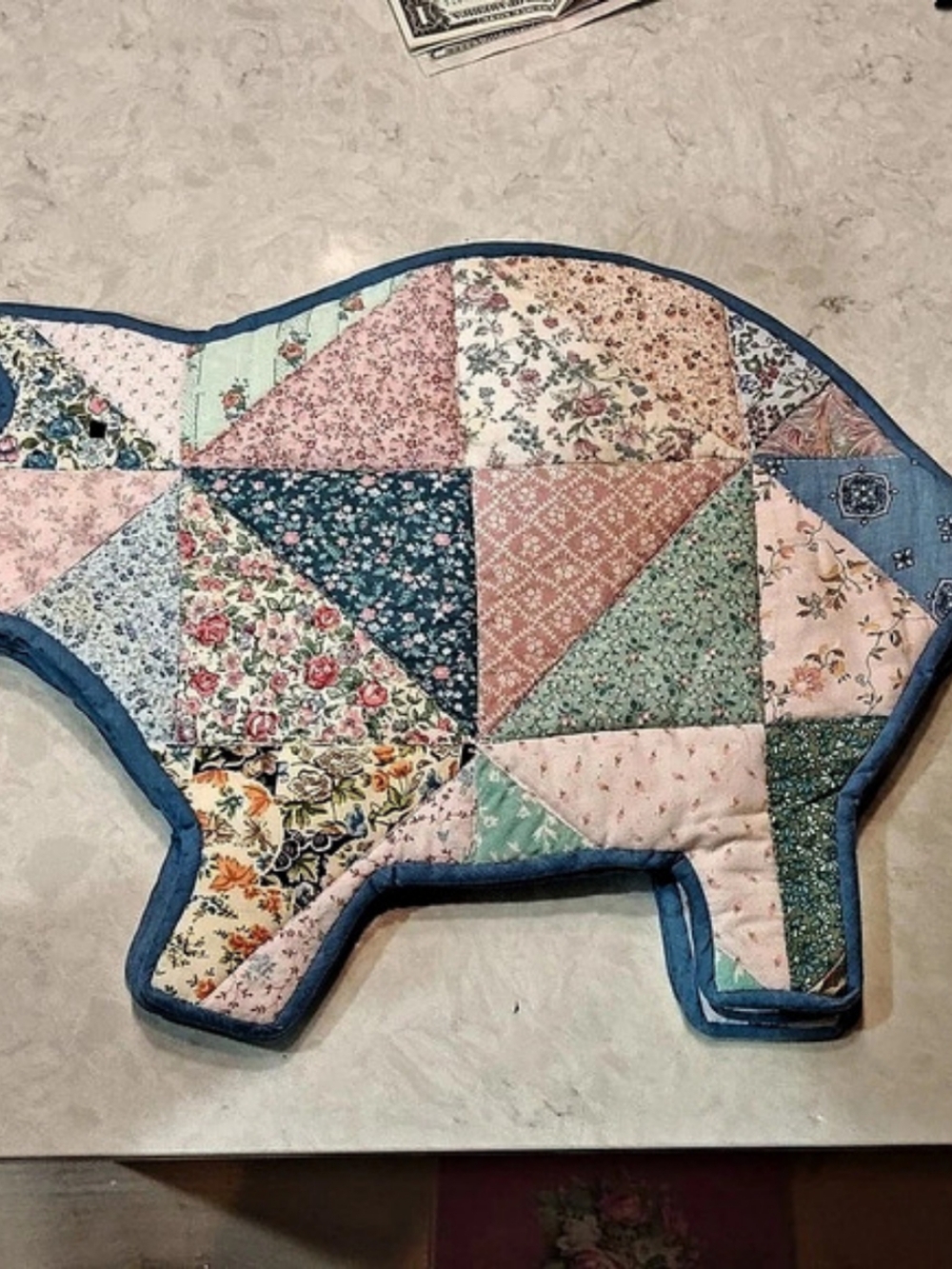 Cottage Core Farm Decor Granny Core Patchwork Pig-Shaped Quilted Place Mats